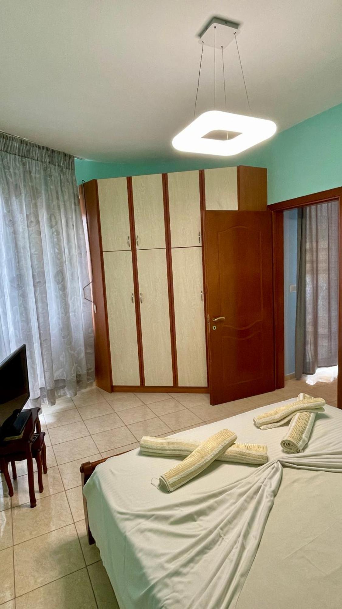 Sea Breeze Apartment Sarande Luaran gambar